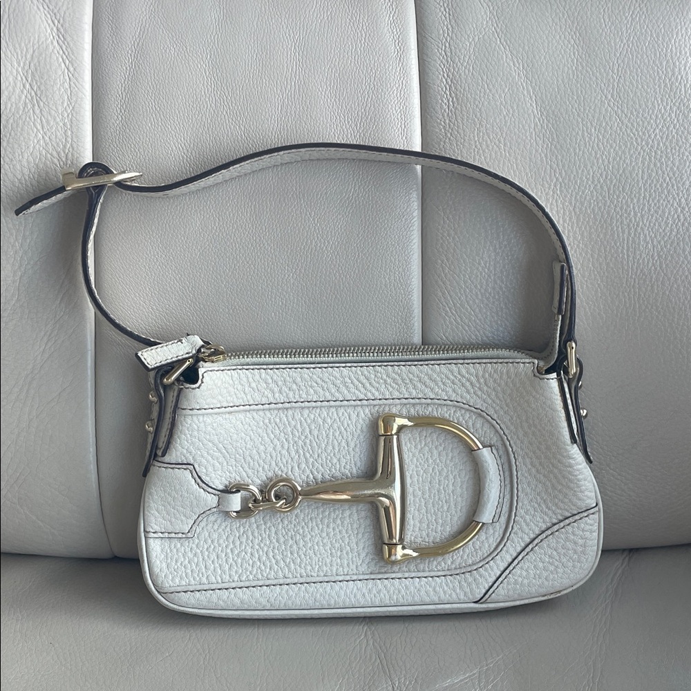 Vintage y2k Gucci horsebit pochette 🤍